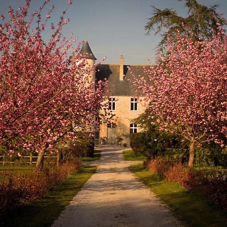 Chateau De Monfreville Luaran gambar