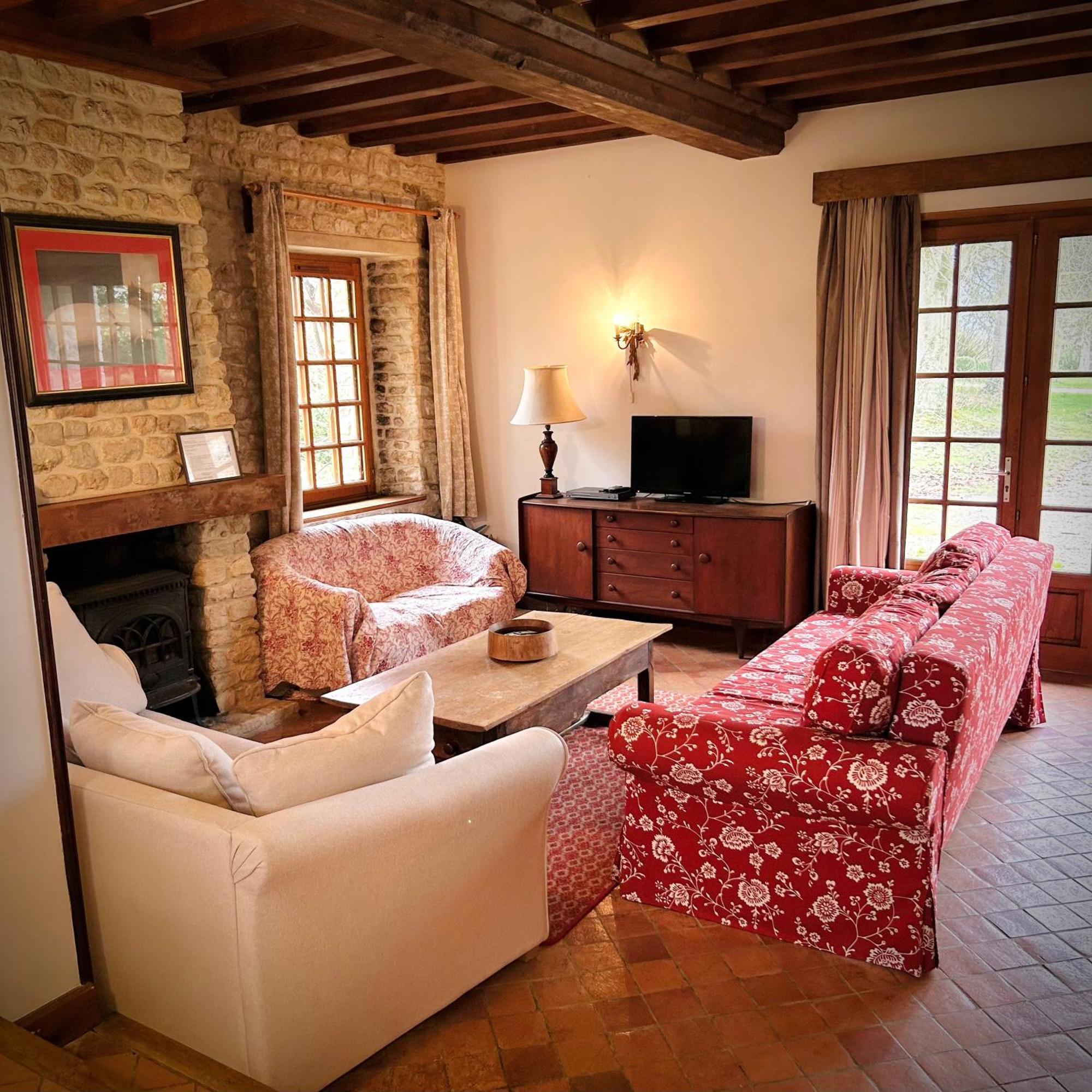 Chateau De Monfreville Luaran gambar